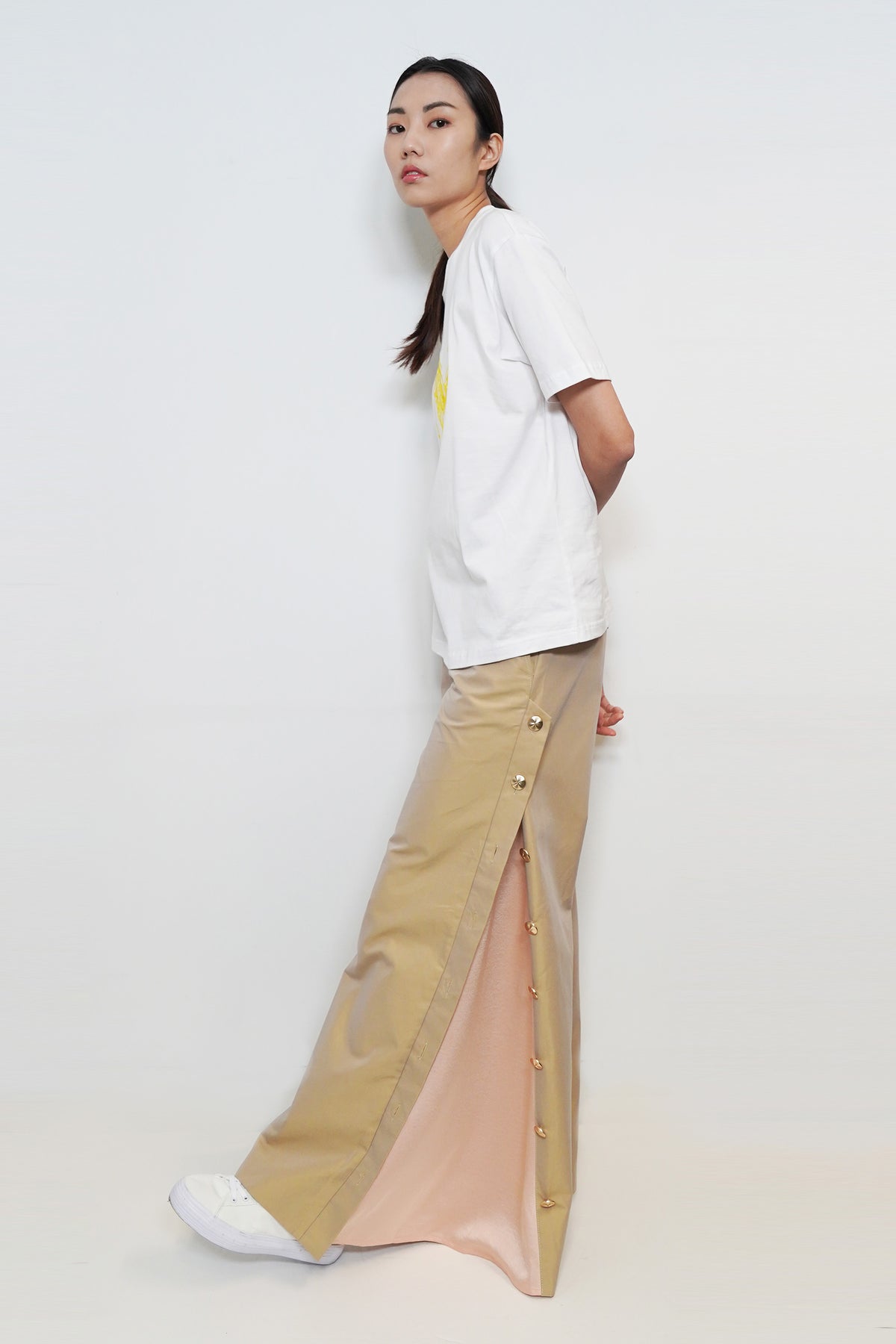 "Be Free" Embriodery  T-Shirt